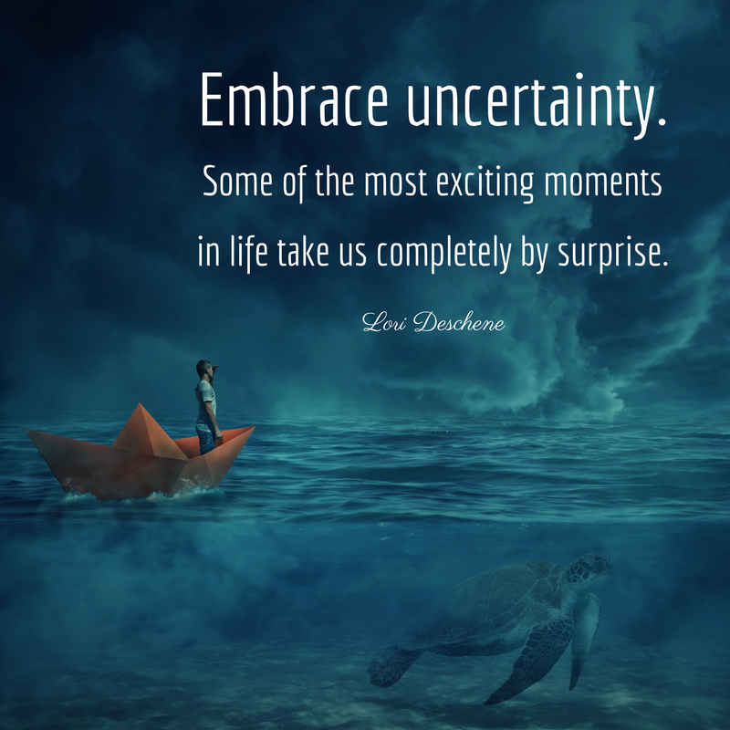 Moments my life. Embrace the uncertainty футболка. Life moments.